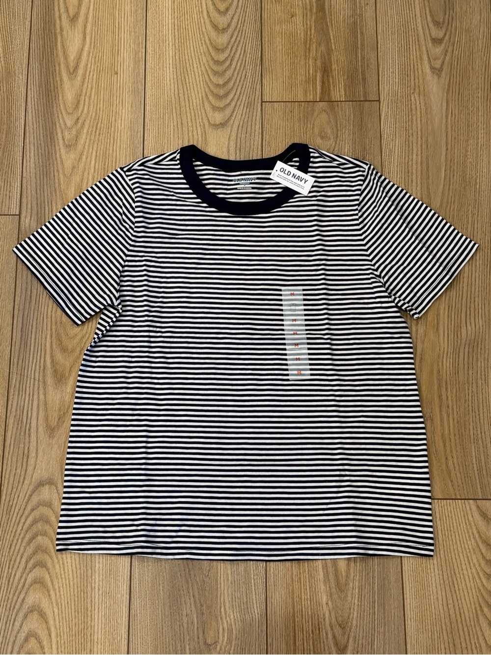 Old Navy Everywhere Navy Stripped T-Shirt